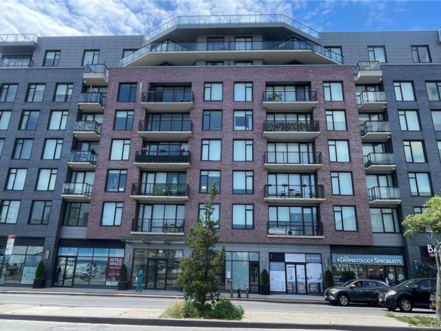  1 BR,  1.00 BTH &nbsp;Contemporary style home in Rockaway Park